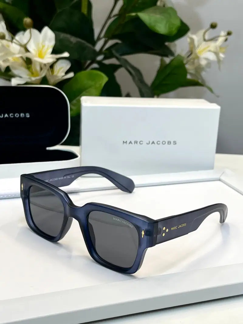 _Marc_jacobs_M1126_