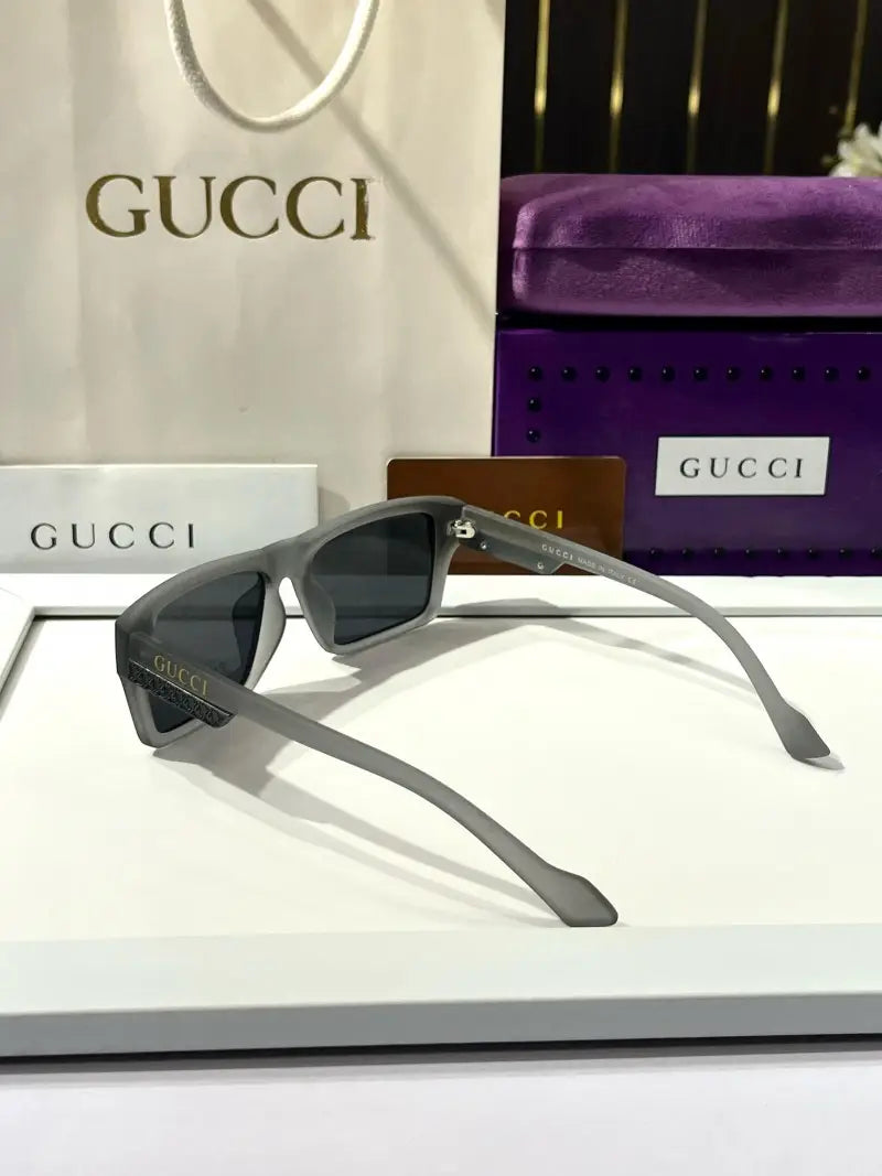 _Gucci_GG_1088_grey