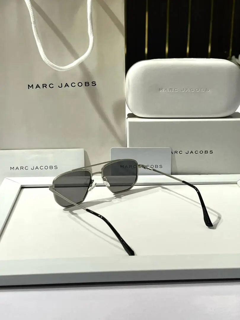 _Marc_jacobs_509_silver_grey