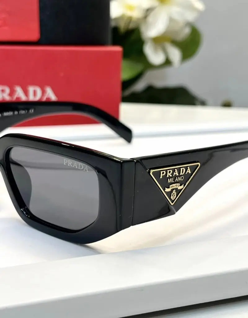 _Prada_milano_9143_black