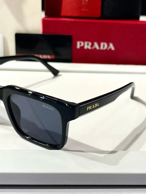 _Prada_25_black