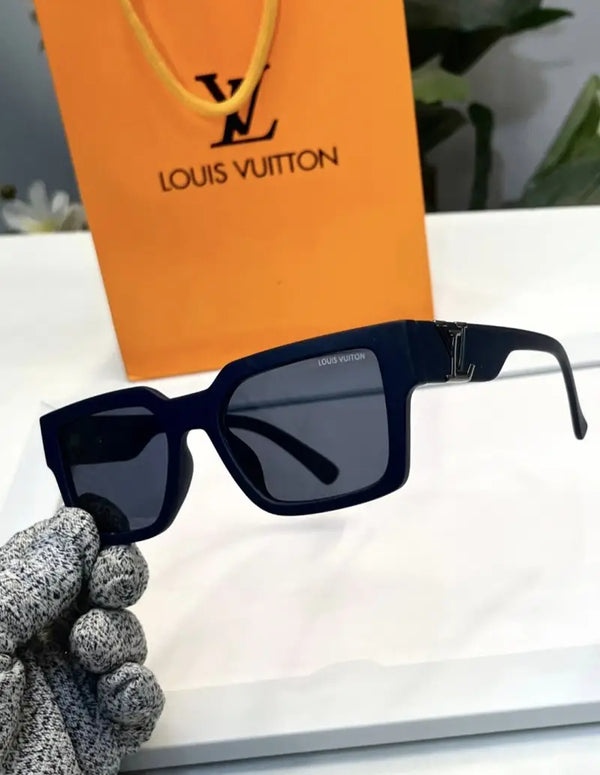 _Louis_vuitton_88082_matt_blue