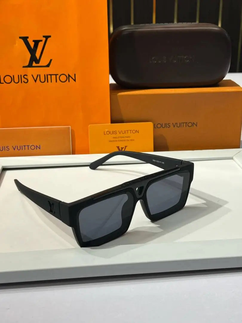 _Louis_vuitton_1005_black