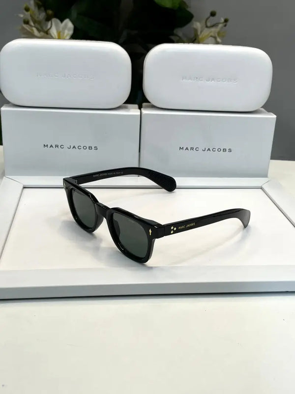_Marc_jacobs_M1130_black