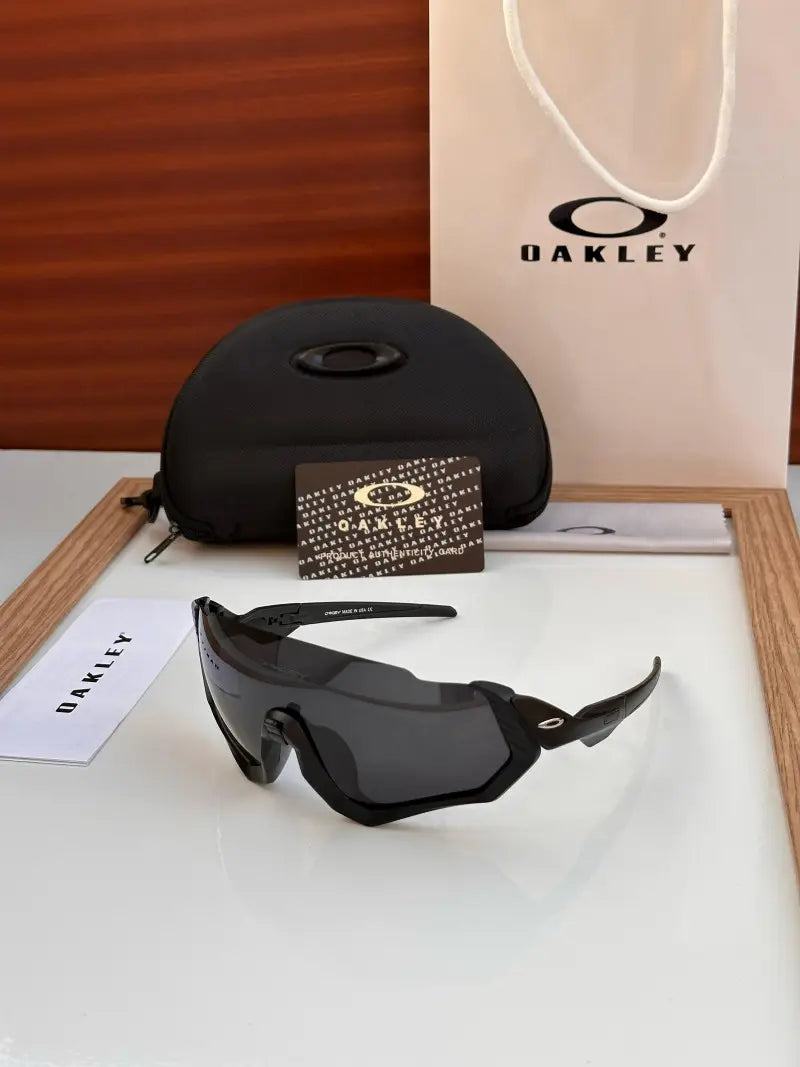 _Oakley_94001_black