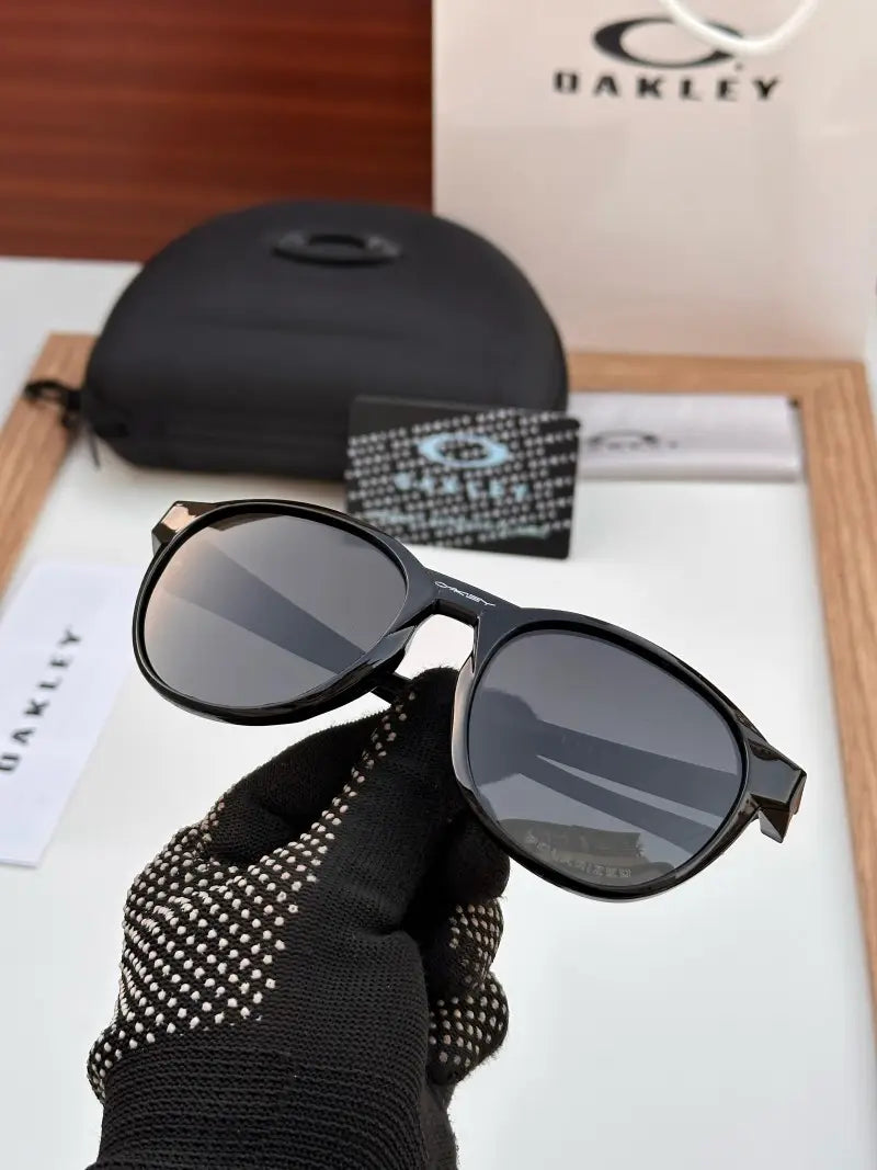 _Oakley_9103_black_