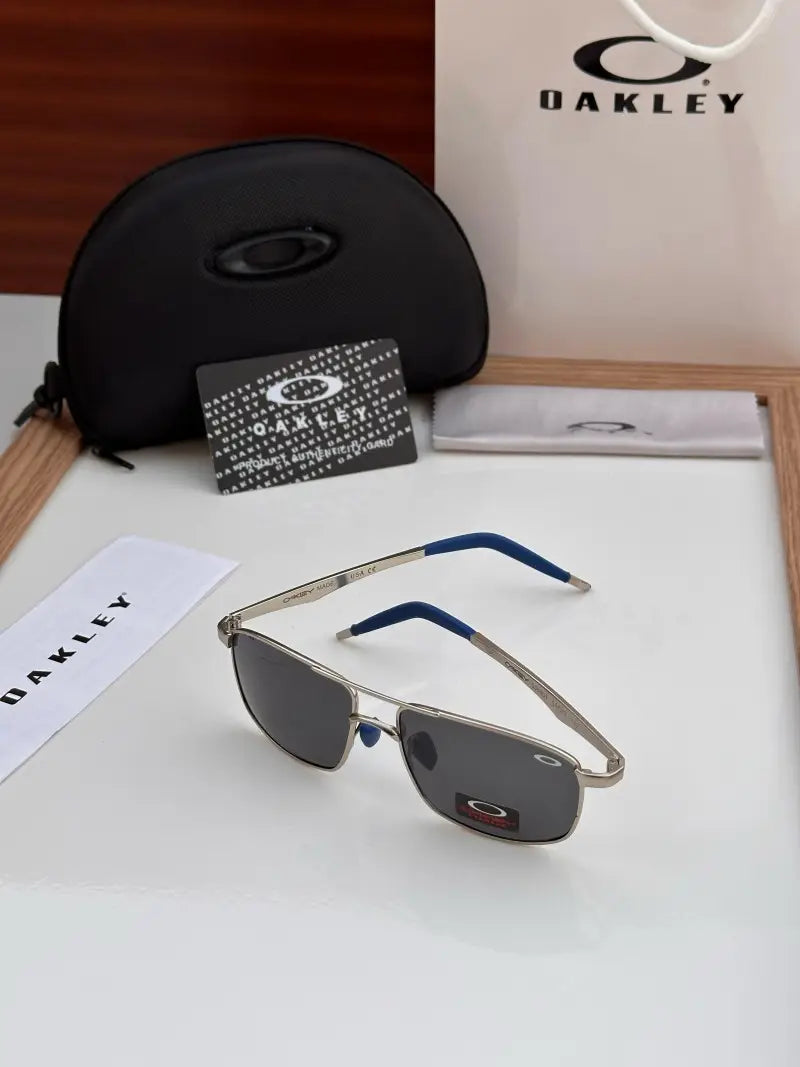 _Oakley_8901_black_silver