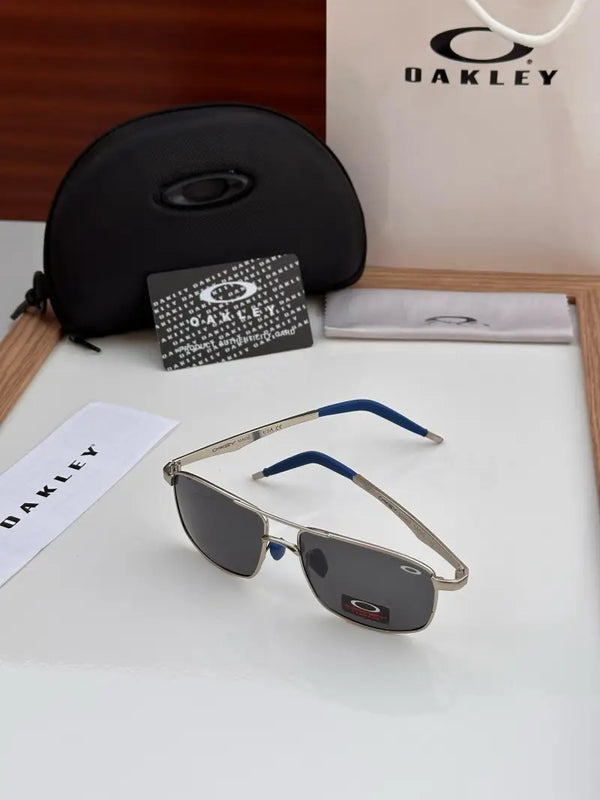 _Oakley_8901_black_silver