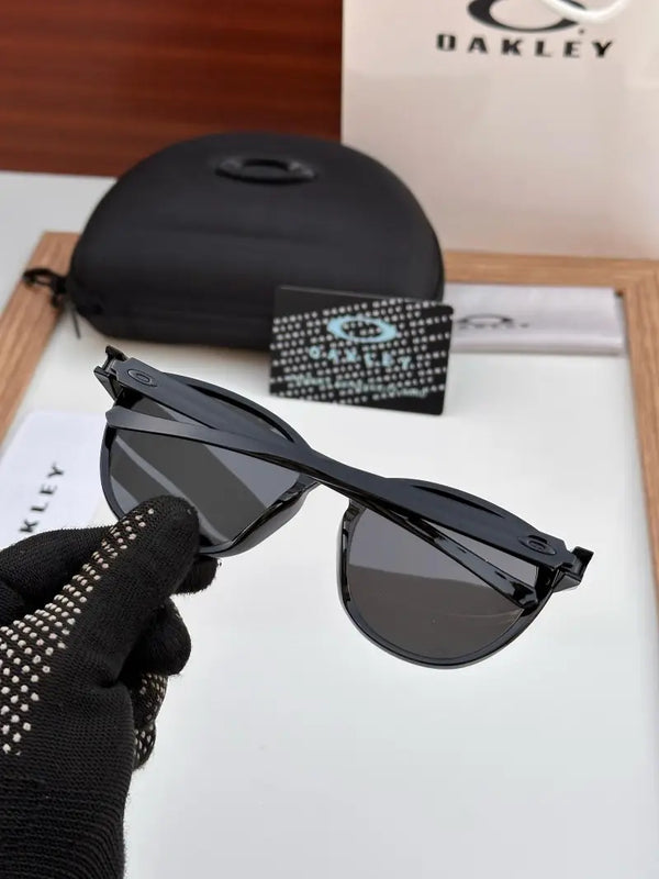 _Oakley_9103_black_
