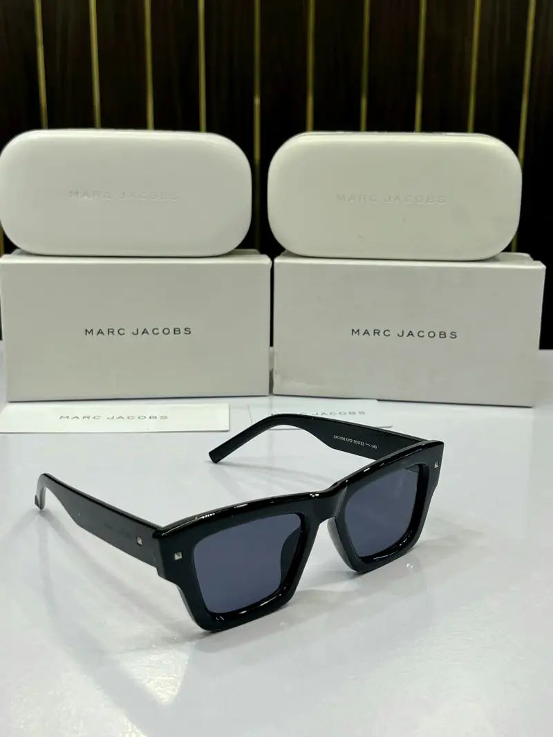 _Marc_jacobs_3700_black