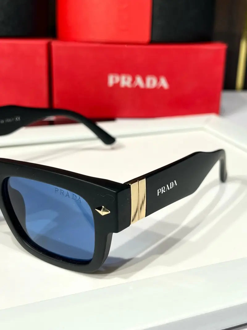 _Prada_19_black_blue