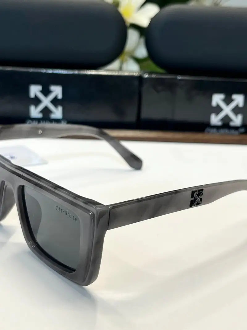 _Off_white_88992_grey