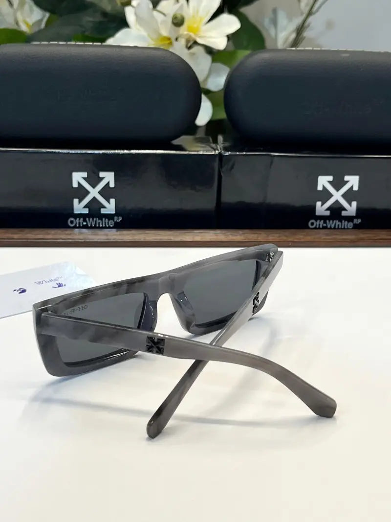 _Off_white_88992_grey