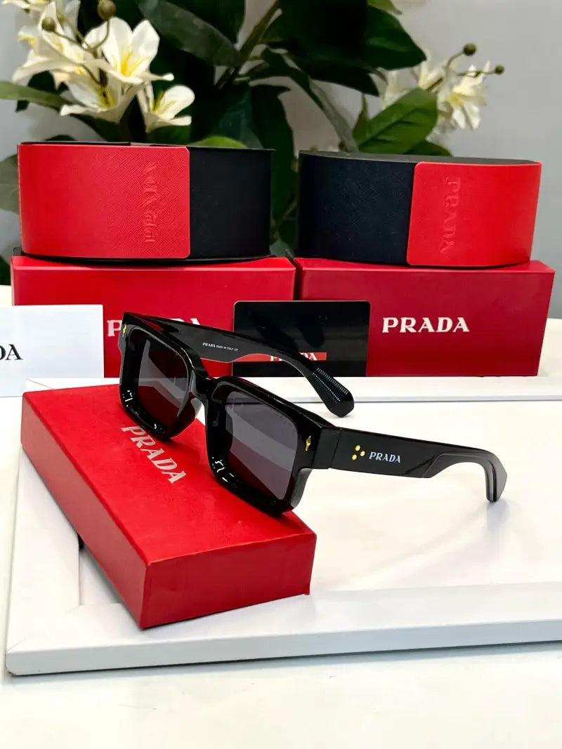 _Prada_M111_black