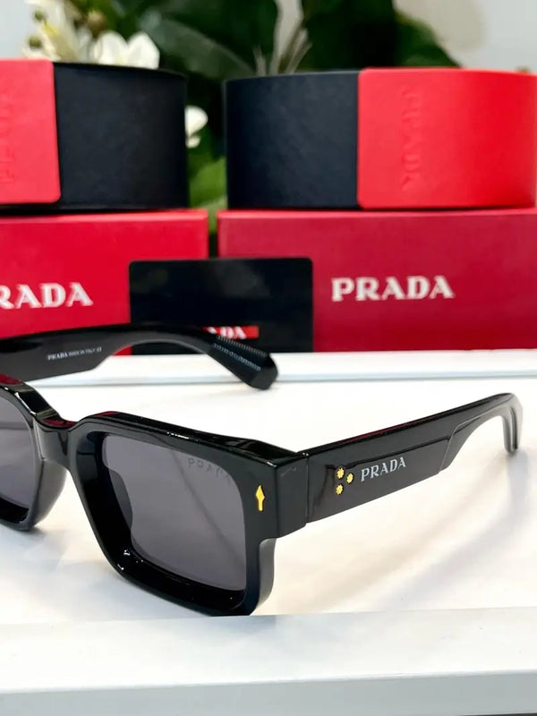 _Prada_M111_black