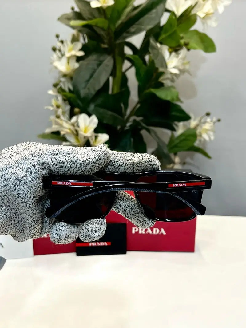 _Prada_5335_black_polarized