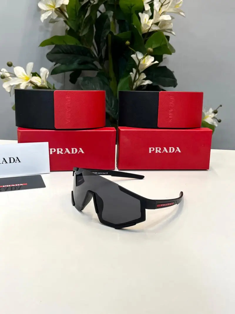 _Prada_23053_full_black