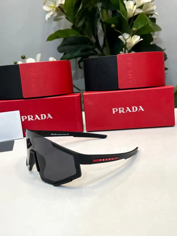 _Prada_23053_full_black
