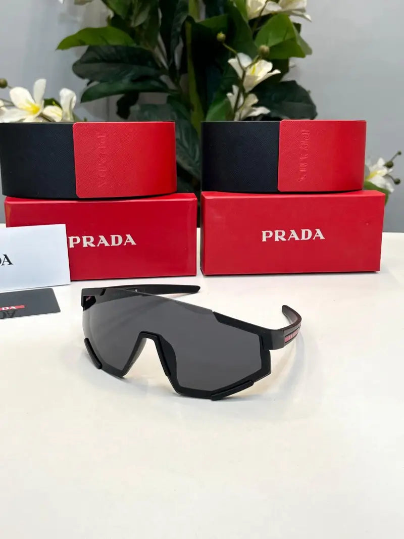 _Prada_23053_full_black
