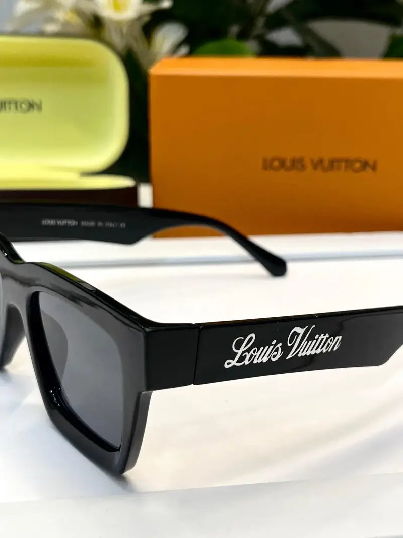 Louis_vuitton_6093_black