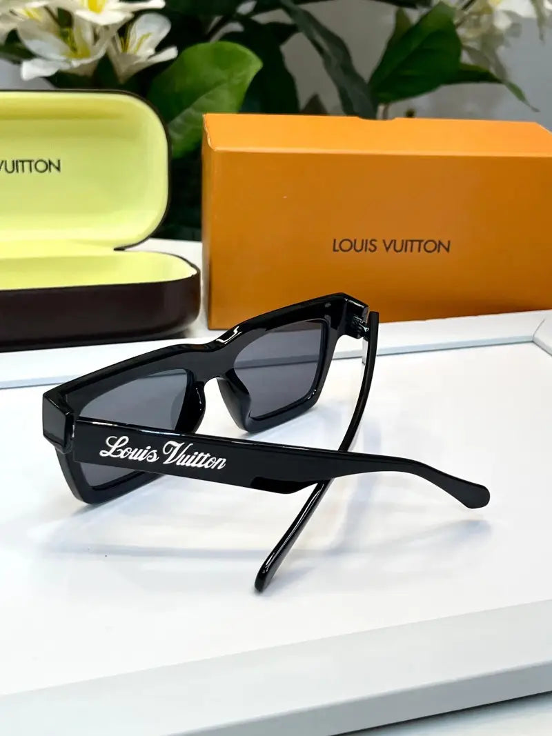 Louis_vuitton_6093_black