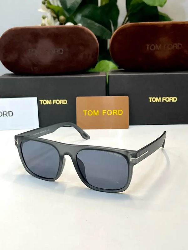 _Tom_ford_0231_grey