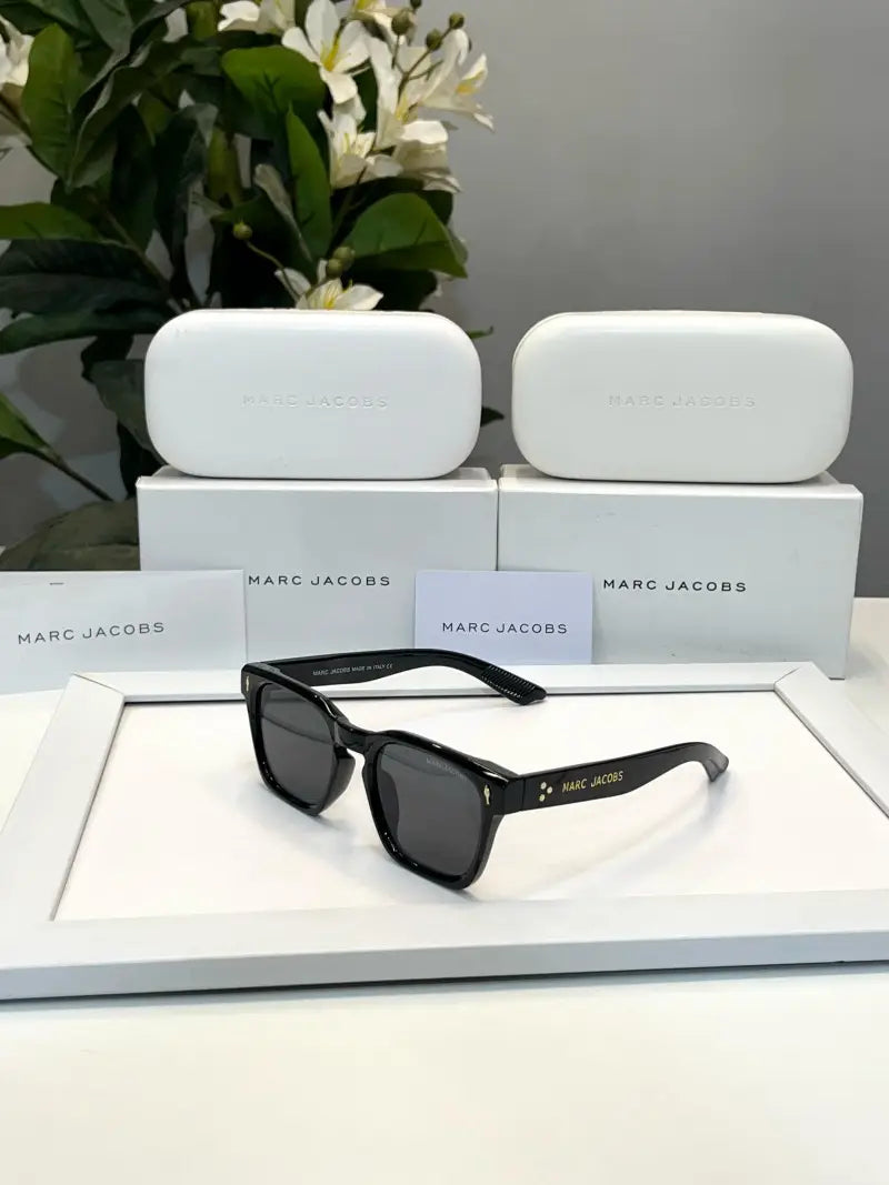 _Marc_jacobs_M1125_black