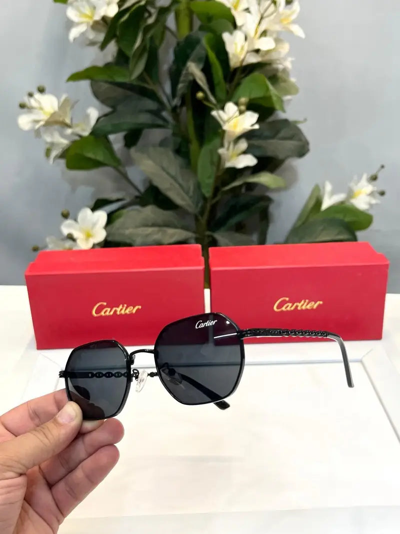 _Cartier_2230_full_black