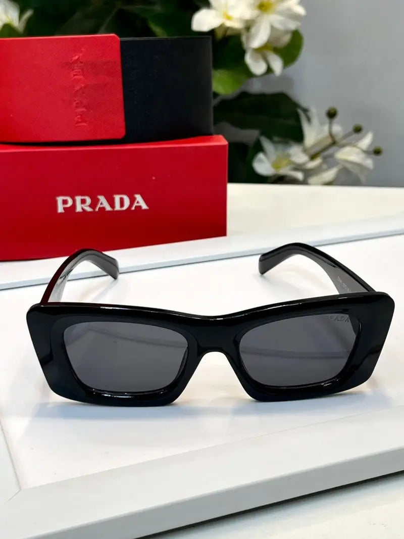 _Prada_milano_22061_black