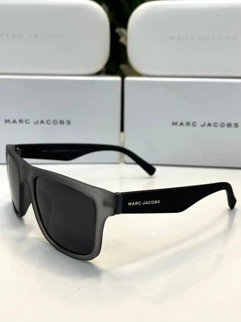 _Marc_jacobs_228_grey_blk