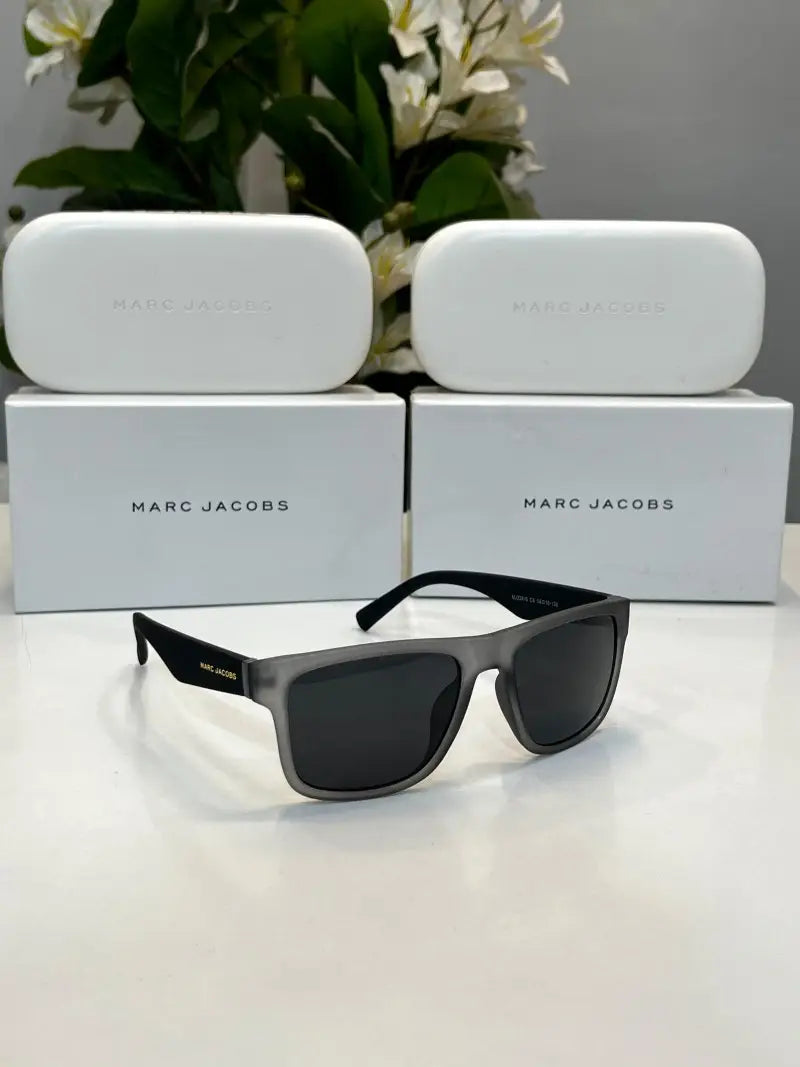 _Marc_jacobs_228_grey_blk