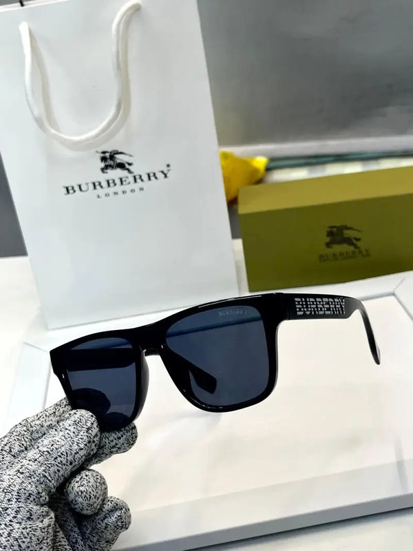 _Burberry_4358_black