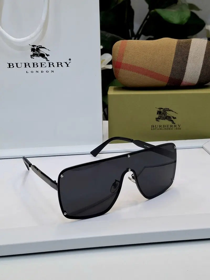 _Burberry_4310_black