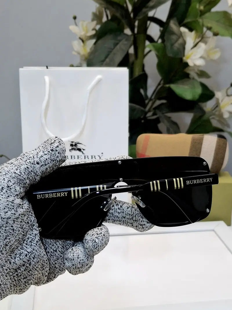_Burberry_4310_black