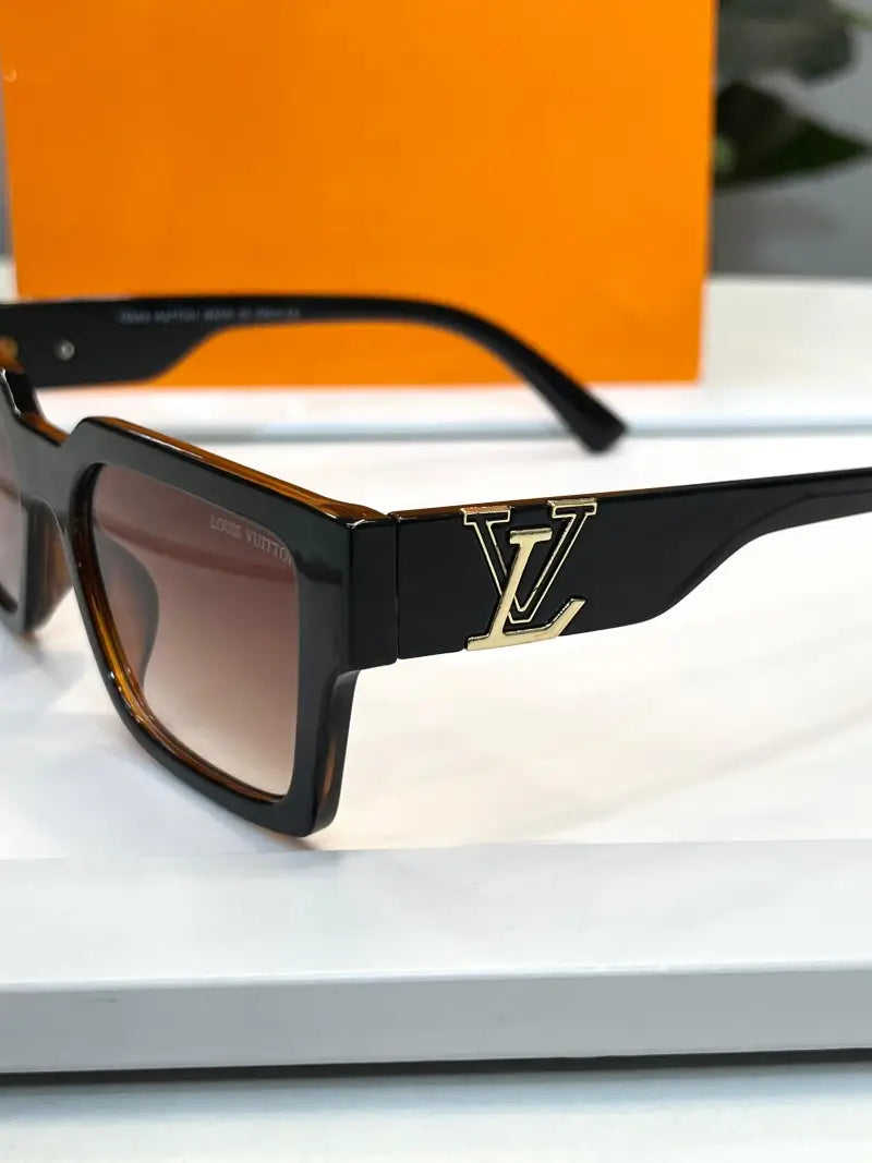 _Louis_vuitton_88082_brown
