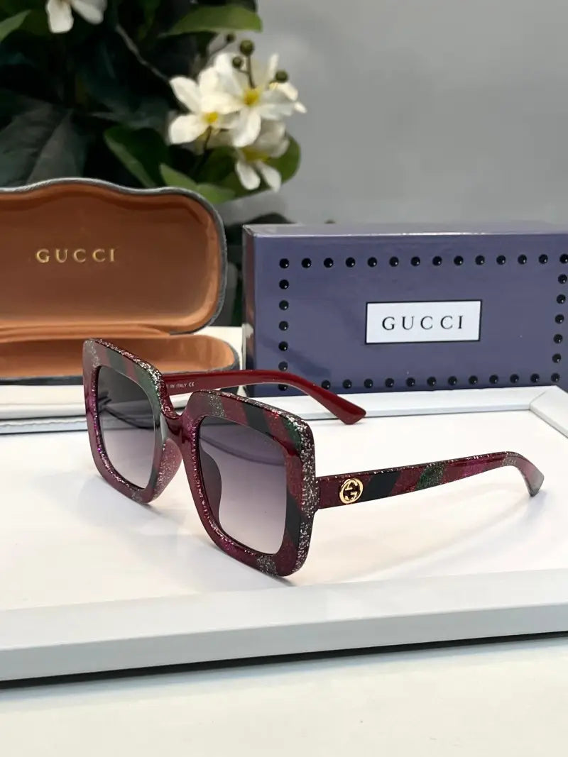 _Gucci_0328_red_for_women Main image