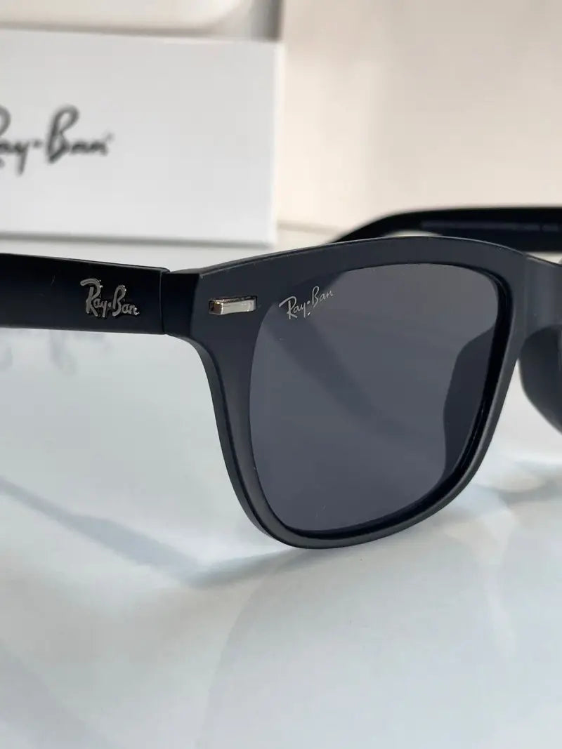 _Rayban_wayfarer_reverse 0503