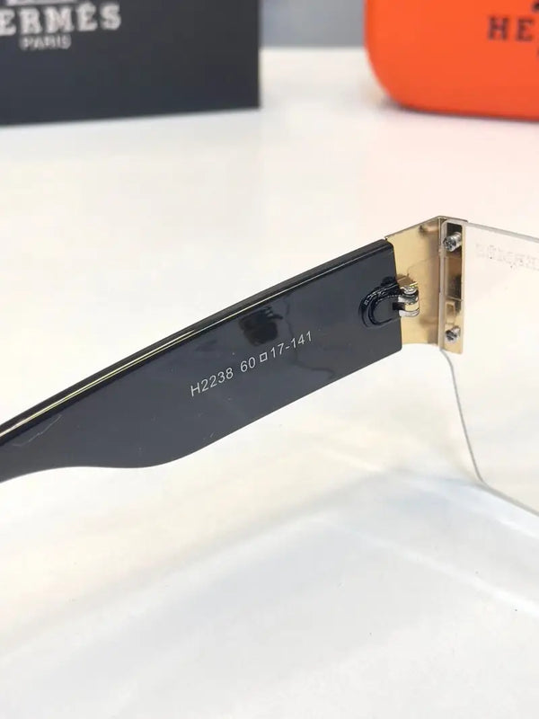 Hermes broad frame