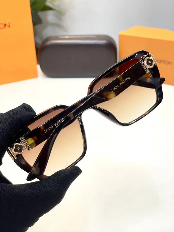 _Louis_vuitton_9910_tigerprint