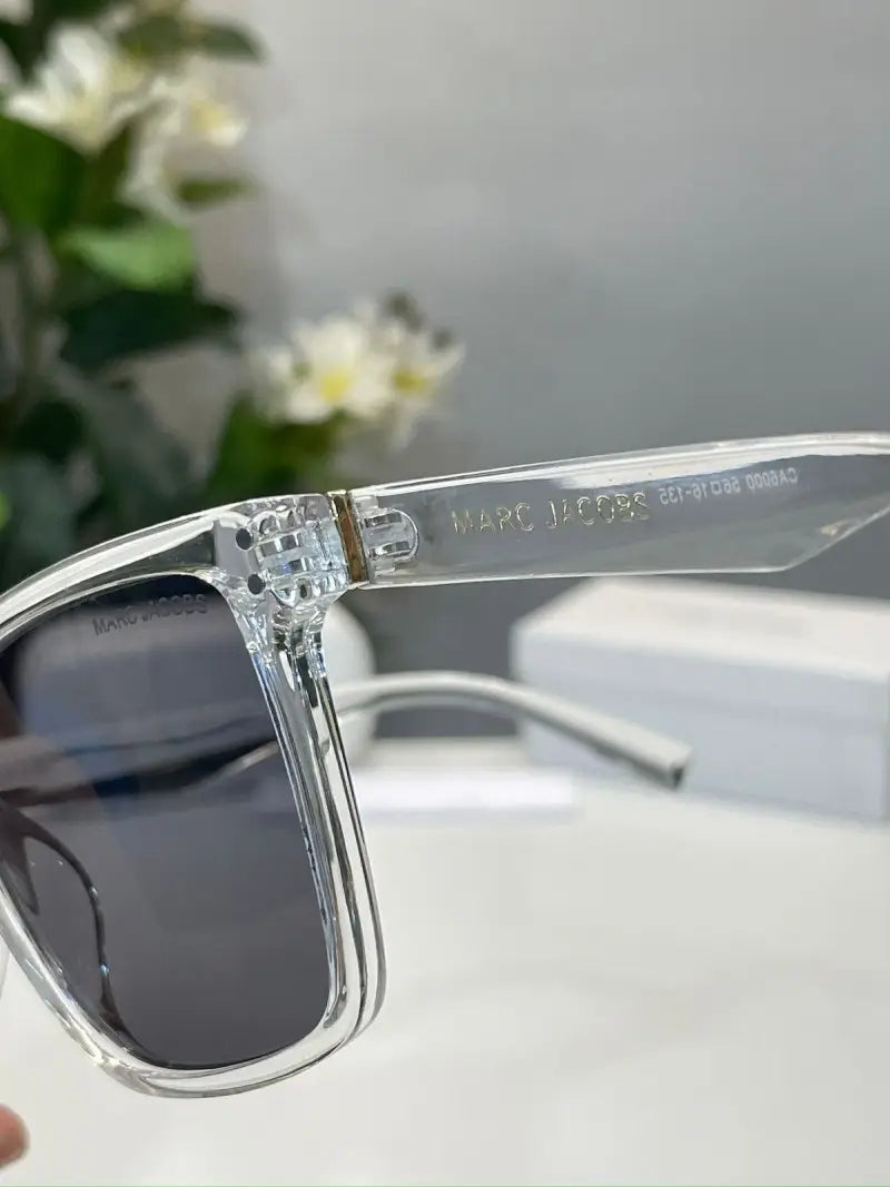 Marc jacobs transparent black 113