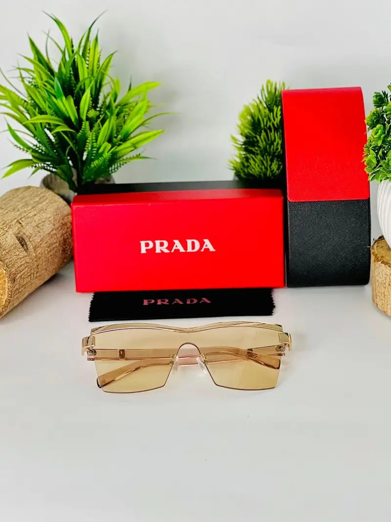_Prada_8170