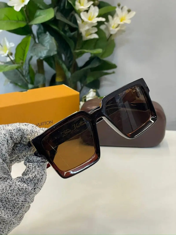 LV cyclone 0993 brown
