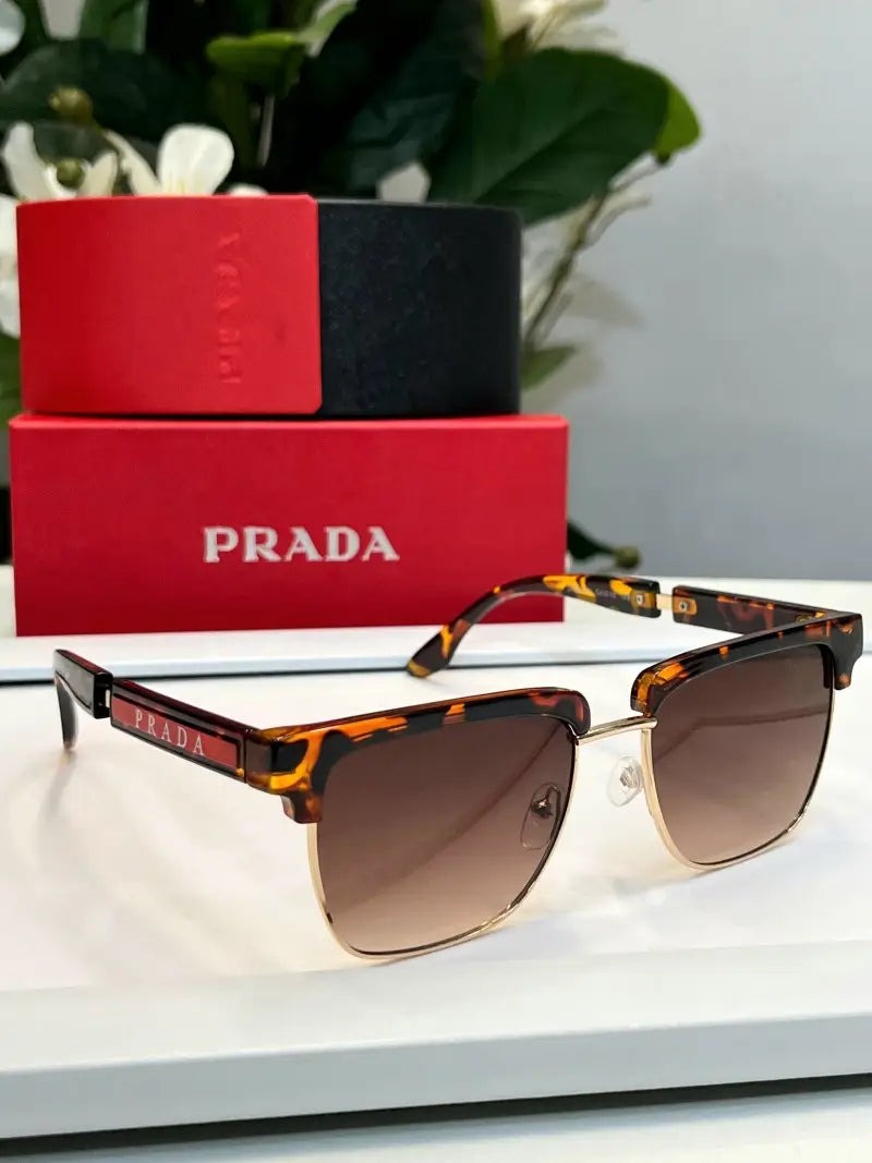 _Prada_5416