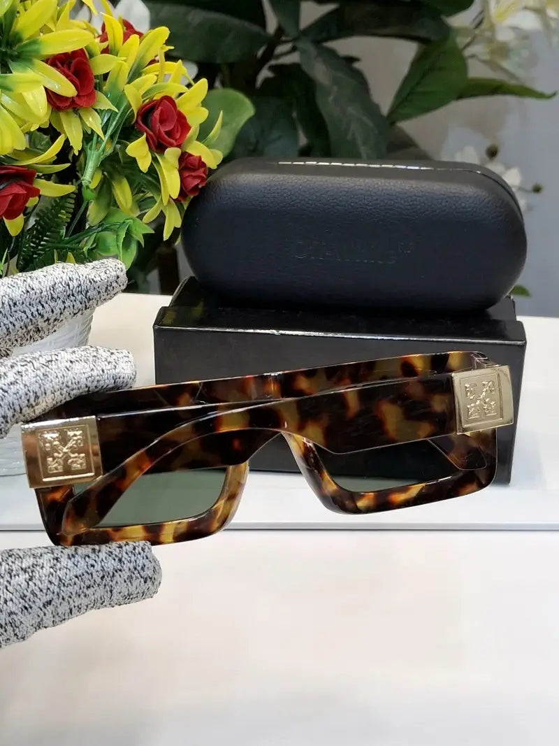 _Off_white_LH112_tiger print