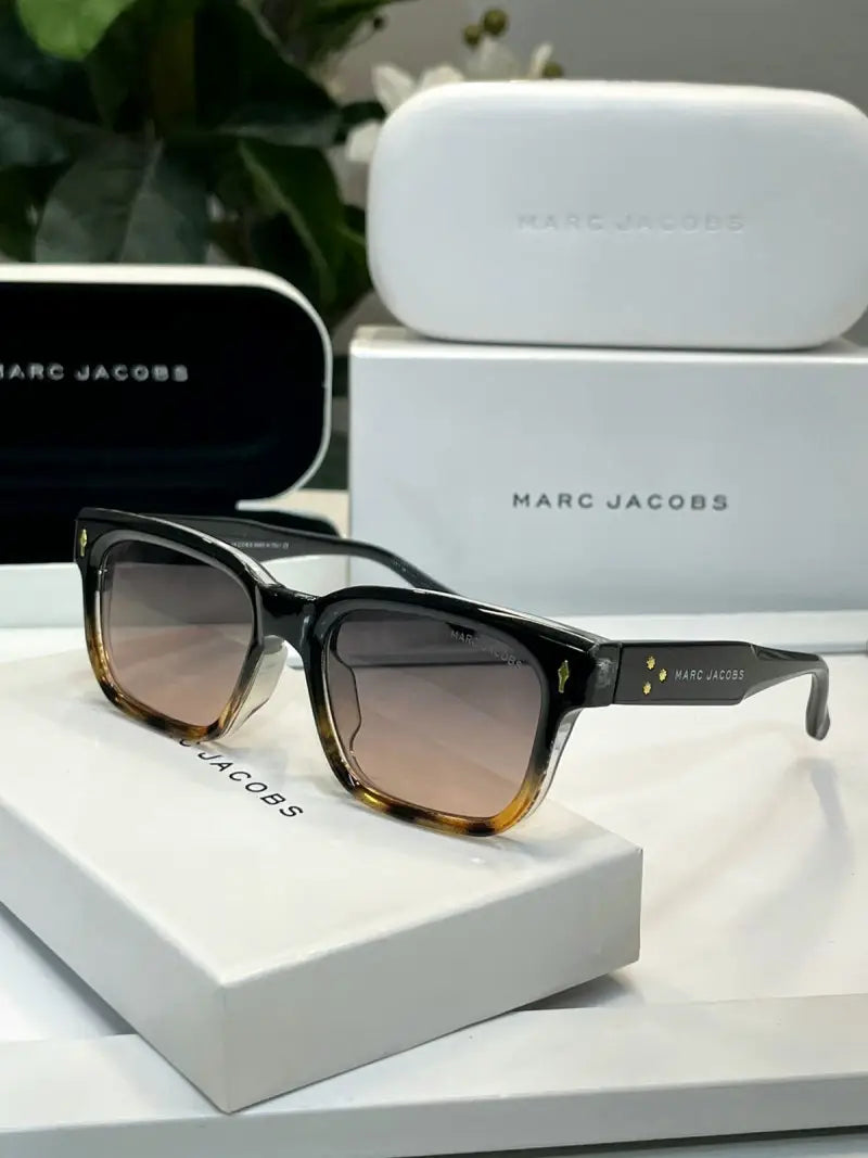 _Marc jacobs_M11-19 tiger black