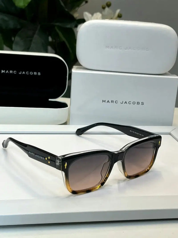 _Marc jacobs_M11-19 tiger black