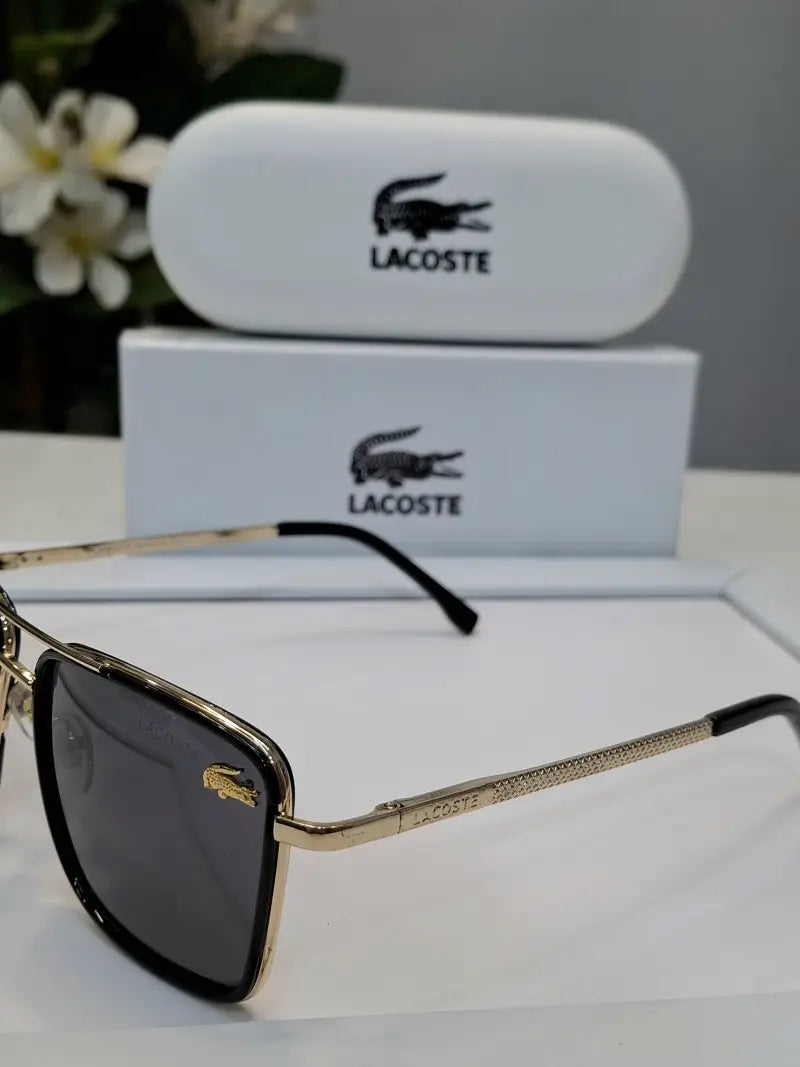 _Lacoste_138_black_gold Secondary image