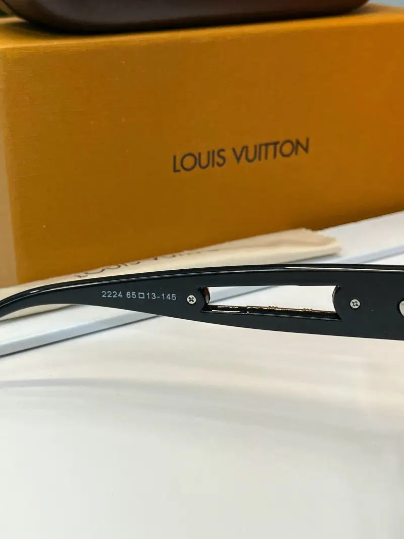 _Louis_vuitton_2224_for ladies