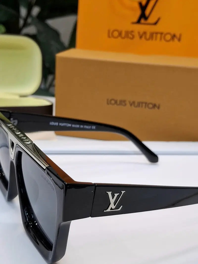 _Louis_Vuitton_1502