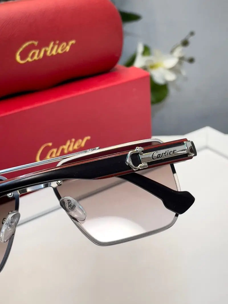 _Cartier_5126_brown